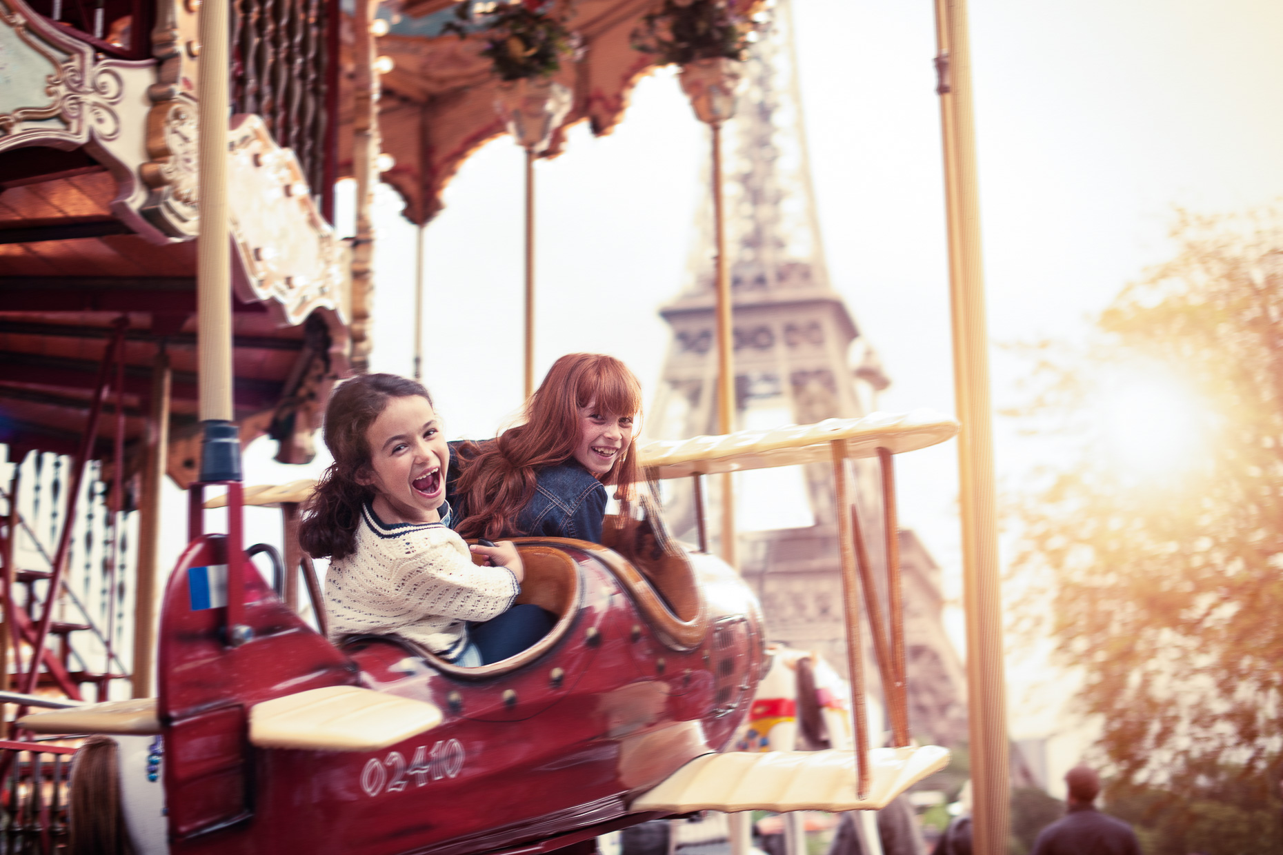 HHonors_Paris_Carousel-179blur1_RGB-2-64
